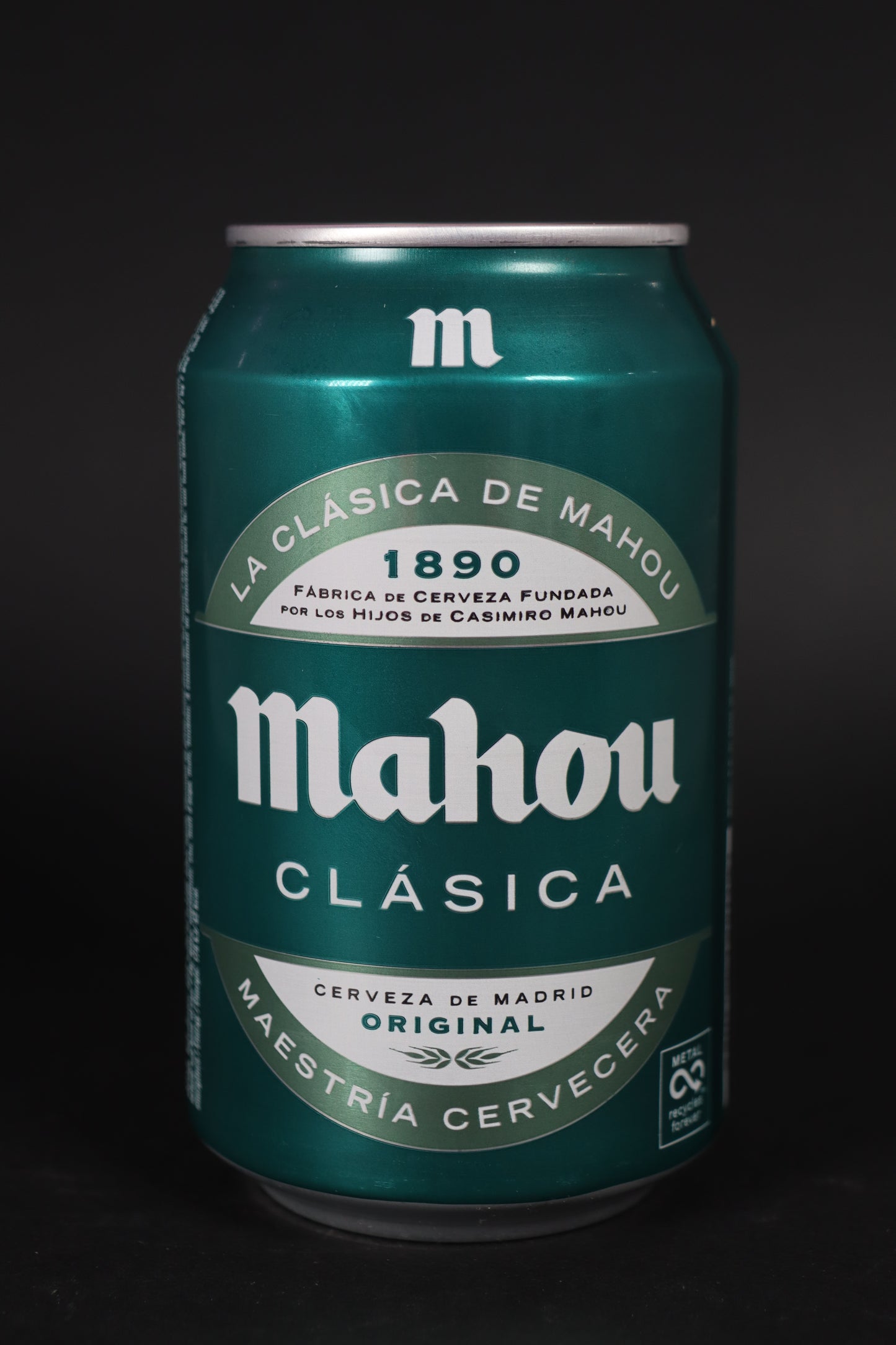 Cerveza Mahou verde lata